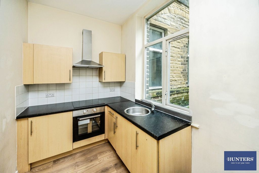 Property photo 2 of 13 Pbox-Img.Jpg