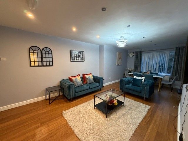 Property photo 3 of 10 Living Room