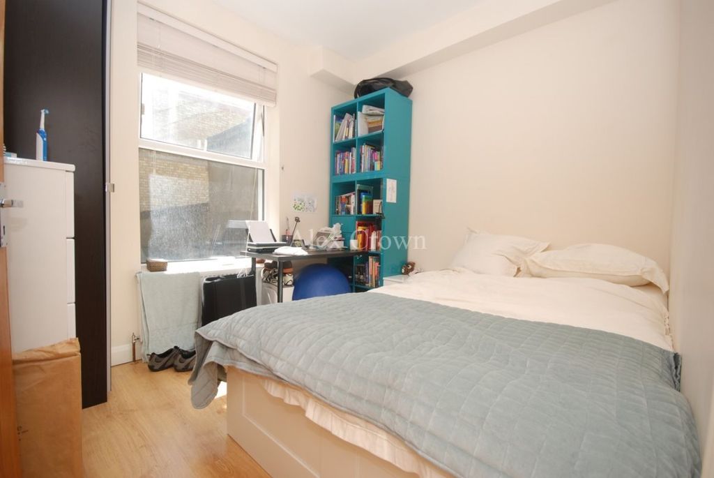 Property photo 3 of 4