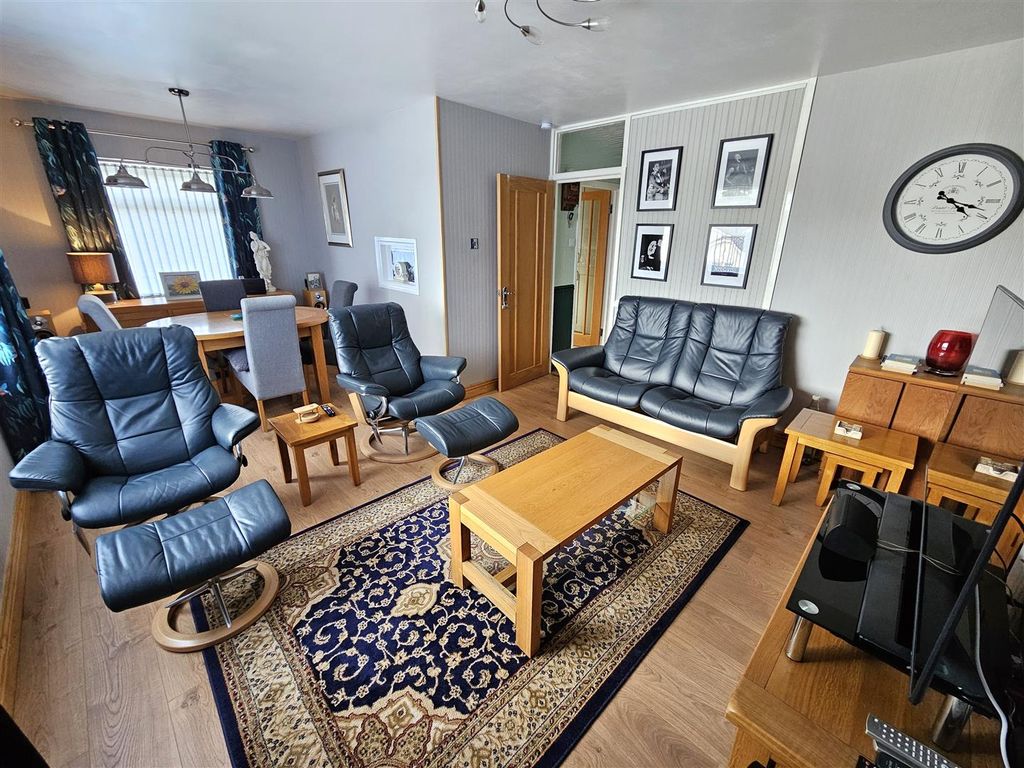Property photo 2 of 19 Living Room (2).Jpg
