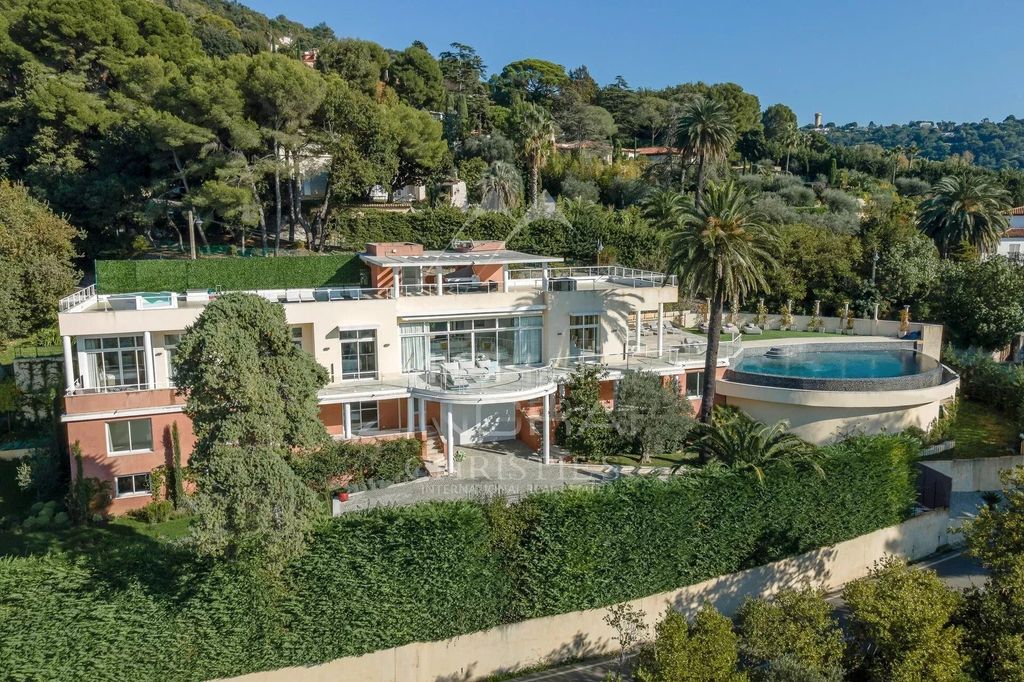 Property photo 1 of 9 Cannes - Californie - Majestic Contemporary Villa