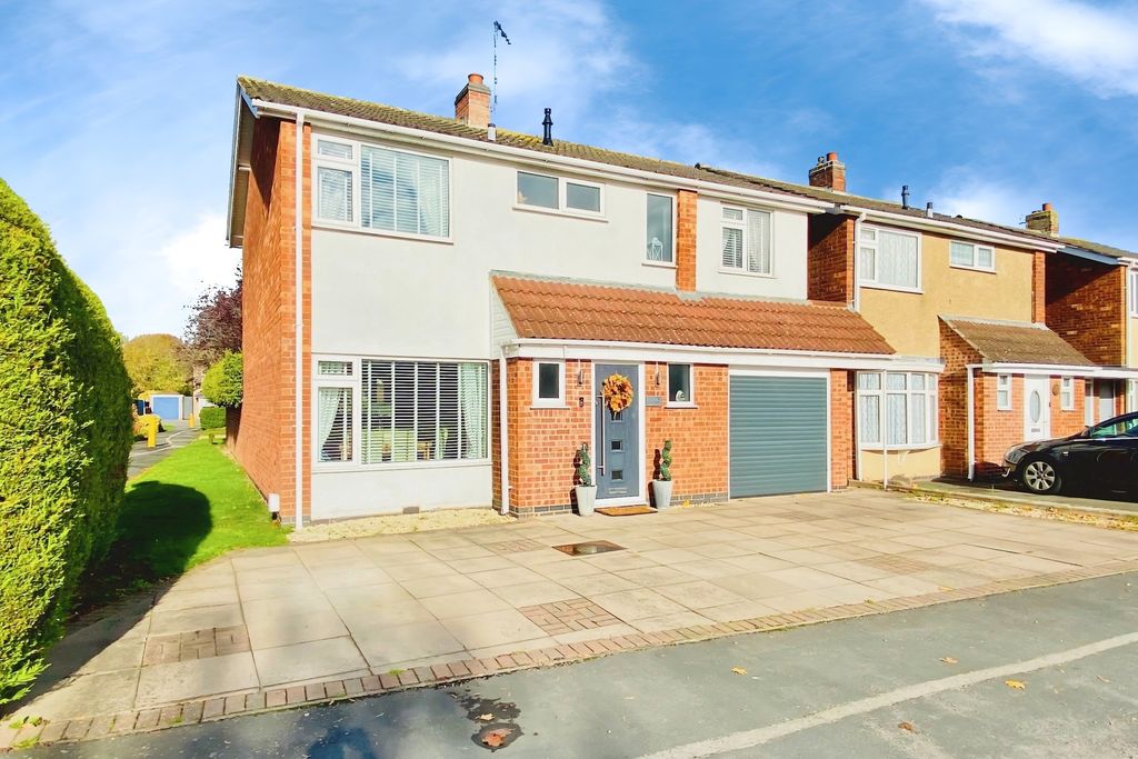 Property photo 3 of 23