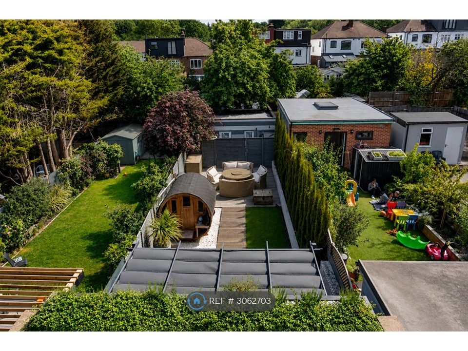 Property photo 3 of 32
