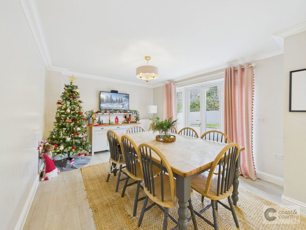 Property photo 3 of 26