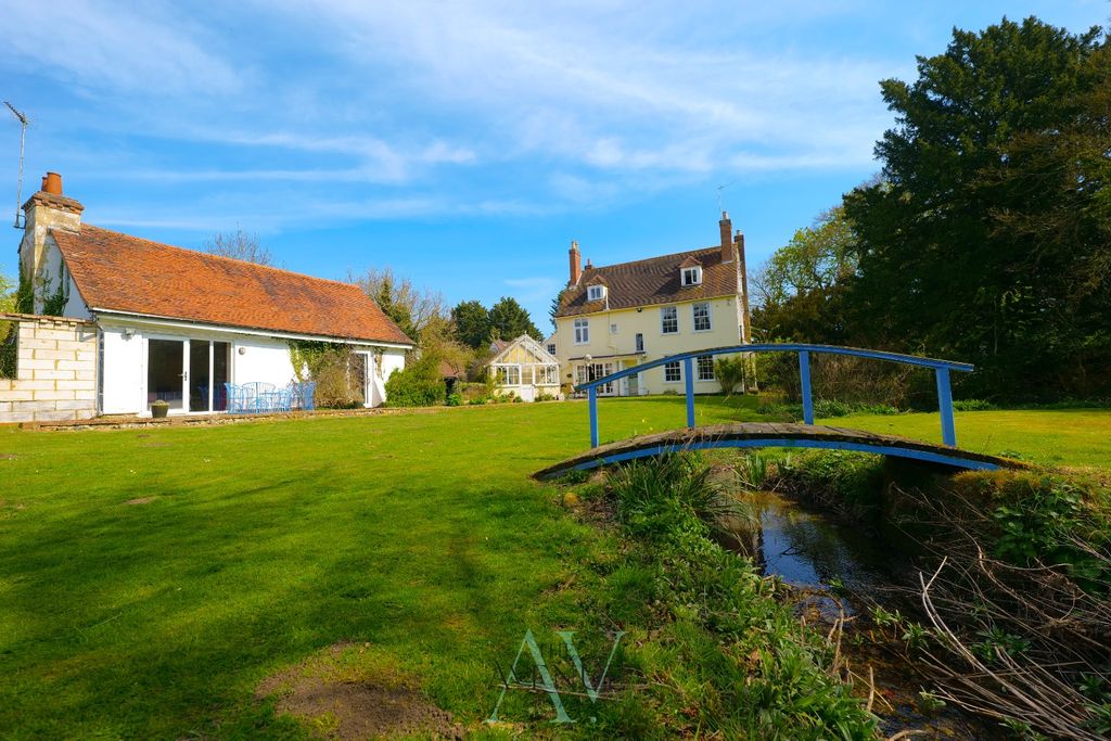 Property photo 1 of 33 4090911