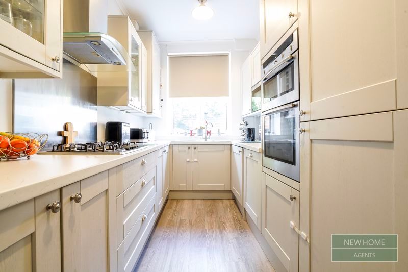 Property photo 2 of 20 Photo 9