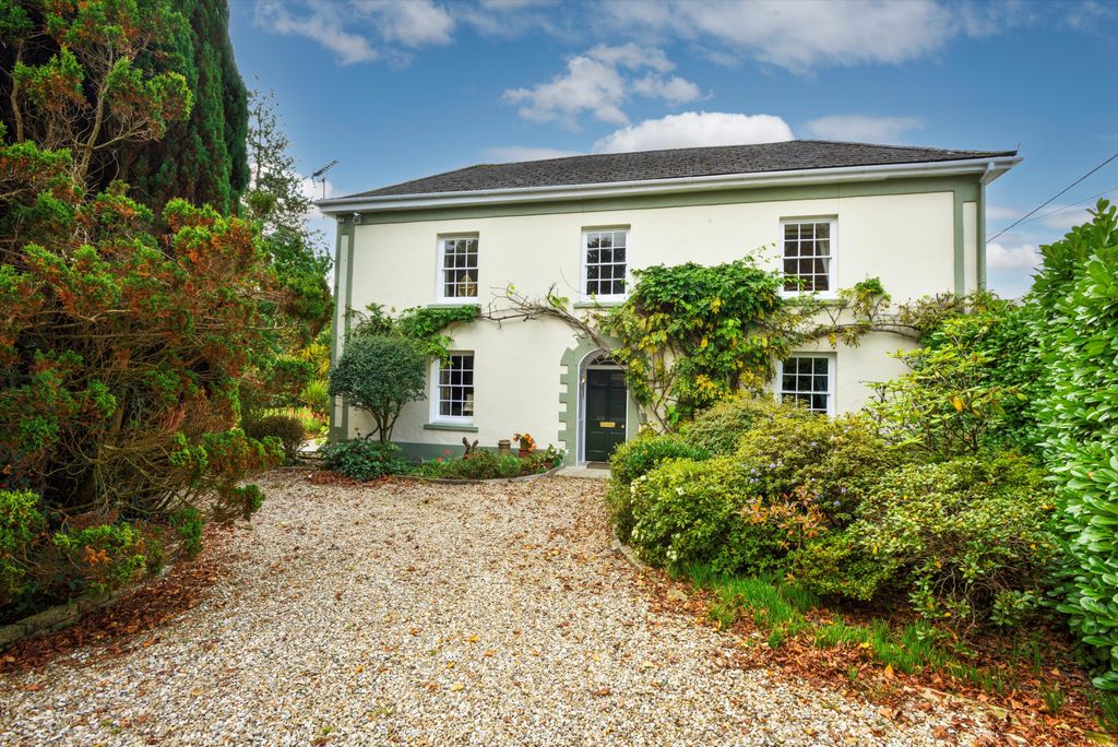 Property photo 1 of 19 Image