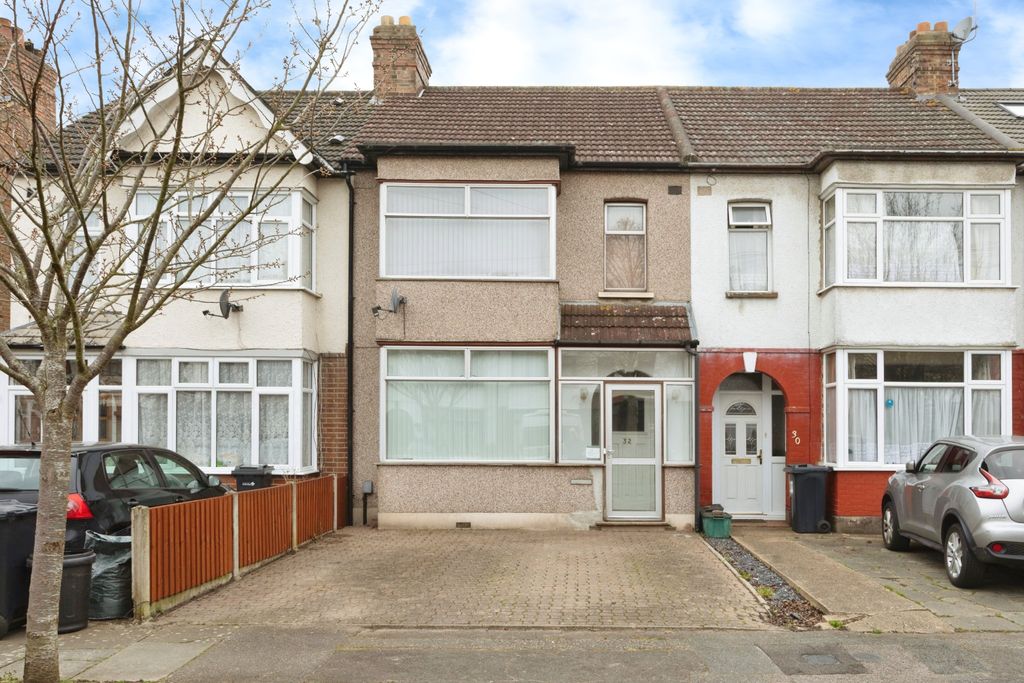 Property photo 2 of 19 2