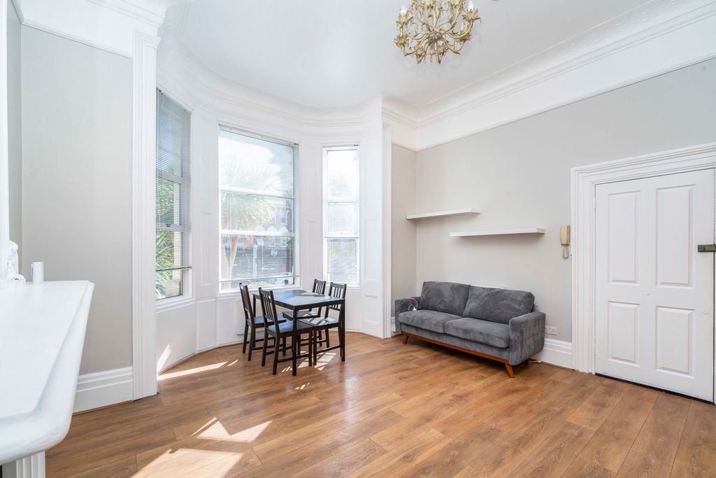 Property photo 2 of 15 Pbox-Img.Jpg