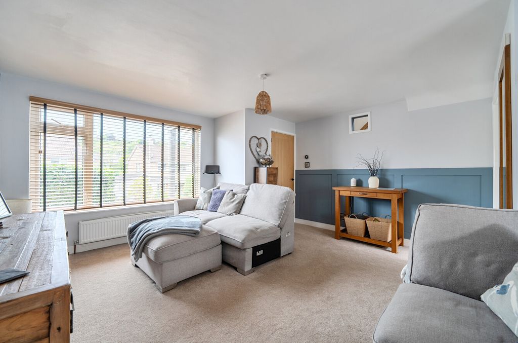 Property photo 3 of 15 1415111-8-69F0E6B...