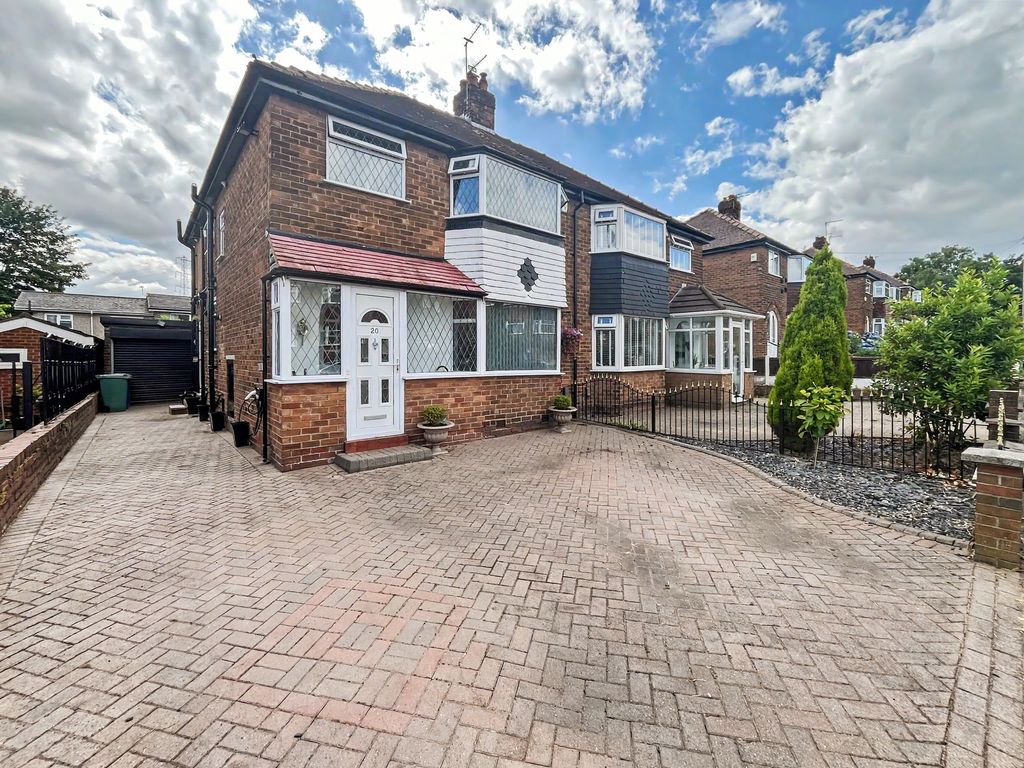 Property photo 1 of 30