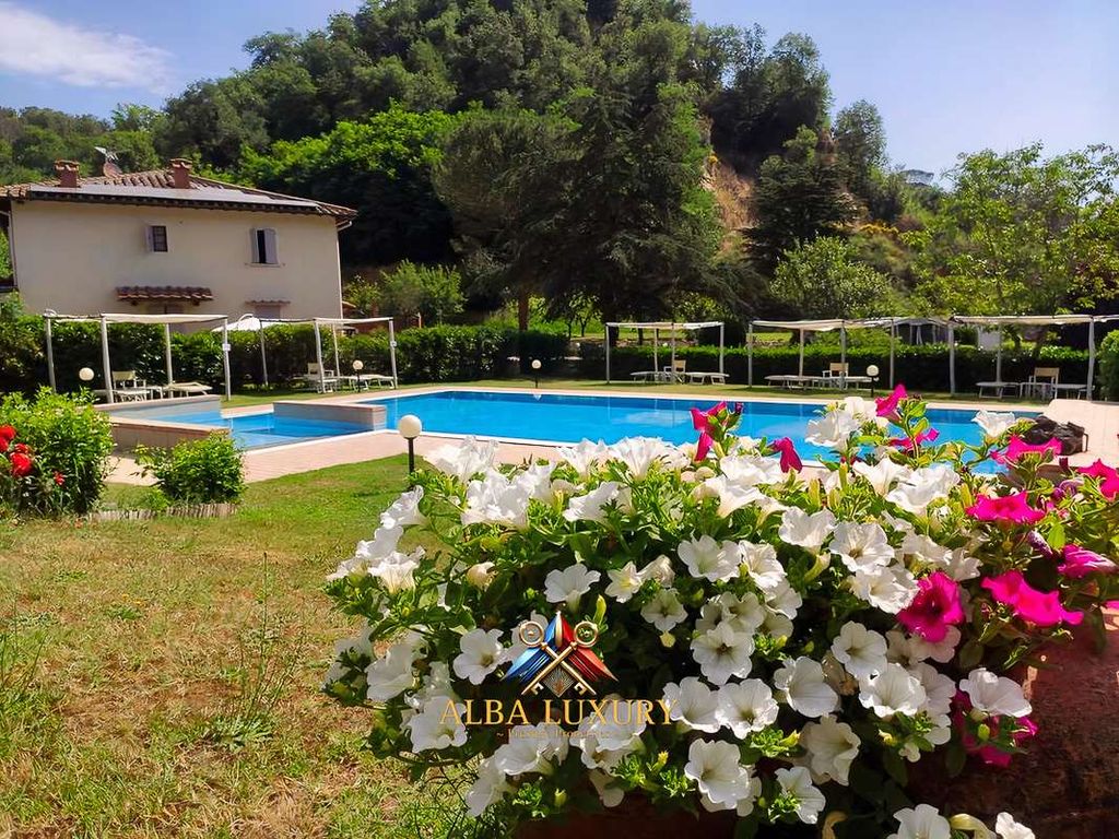 Property photo 3 of 32