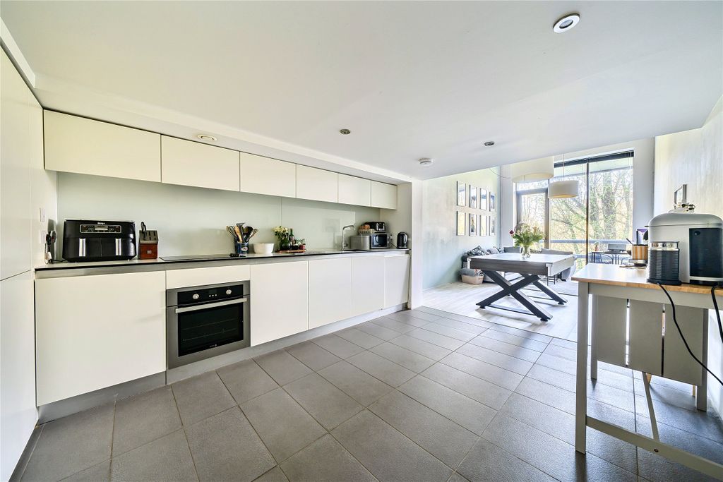Property photo 1 of 18 Picture No. 21