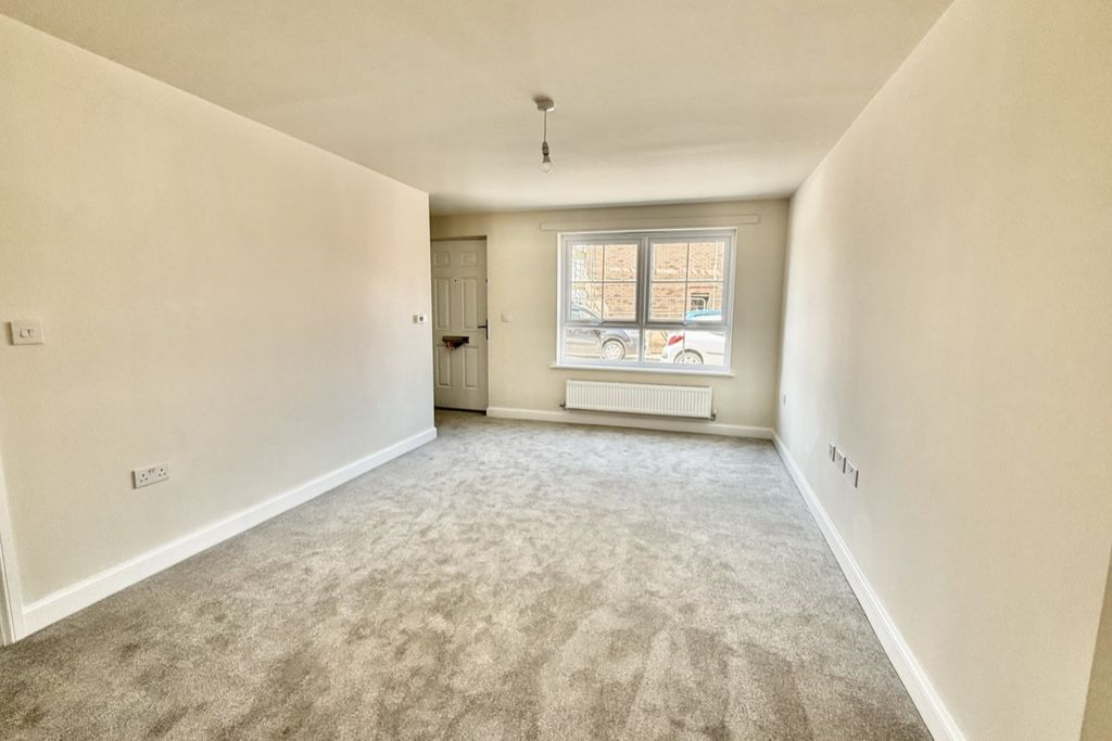 Property photo 3 of 10 Img_1427