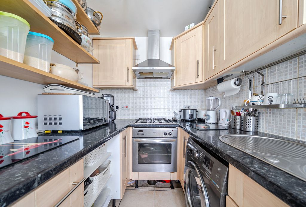 Property photo 2 of 13 1330068-6-6880A8B...