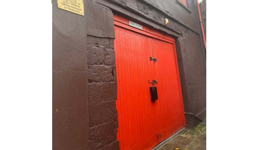 Property photo 1 of 2