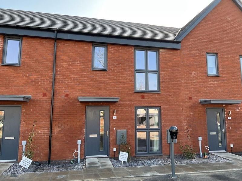 Property photo 1 of 9 60 Whittle - Exterior.Jpg