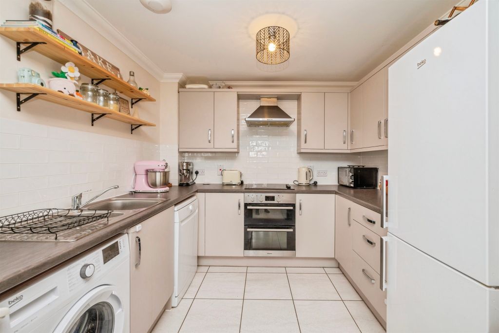 Property photo 3 of 16