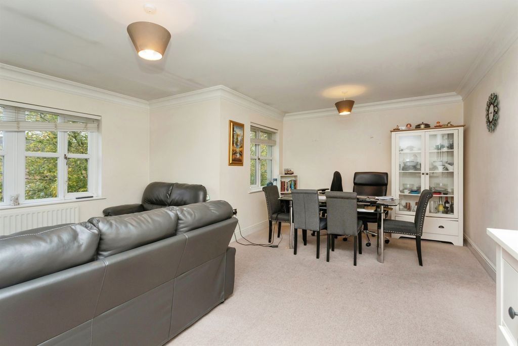 Property photo 2 of 8 Living Room