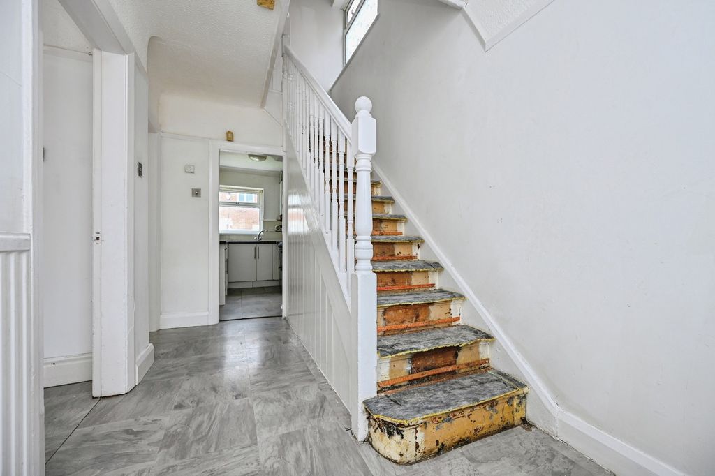 Property photo 2 of 13 Pbox-Img.Jpg
