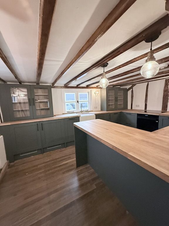 Property photo 2 of 5 Kitchen