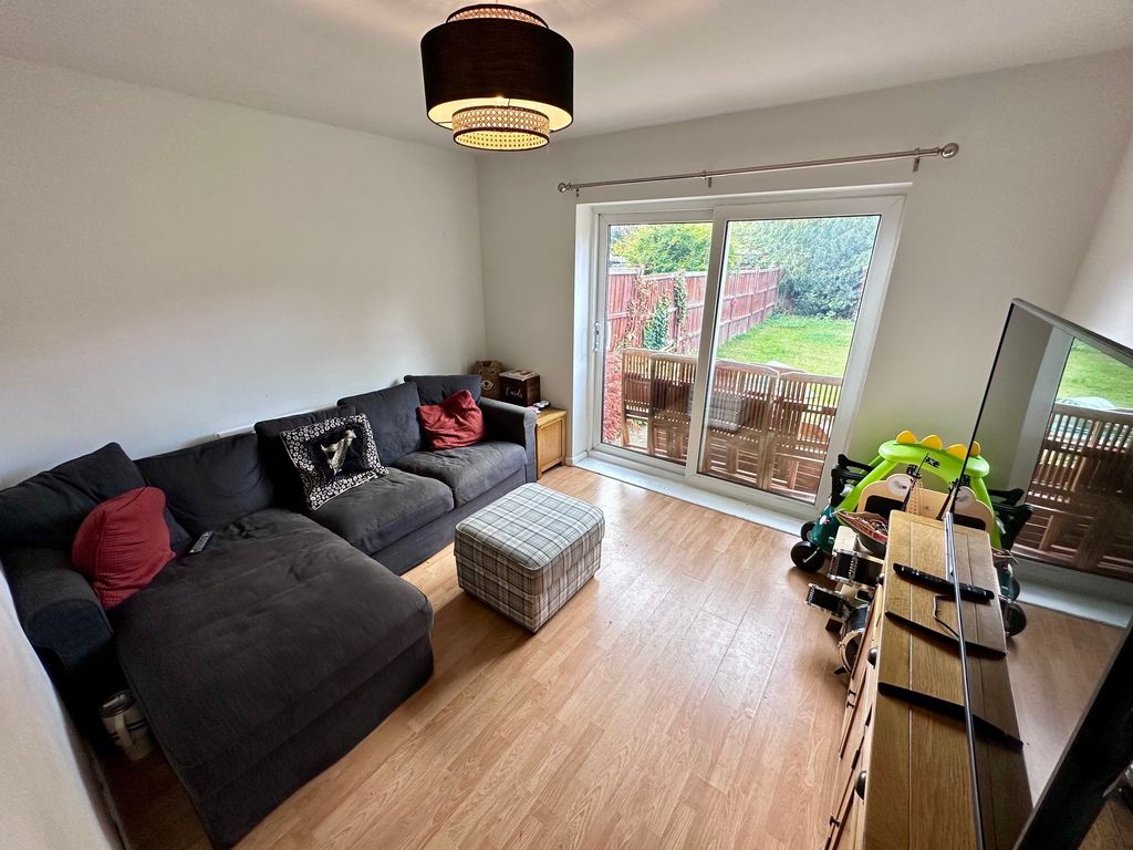 Property photo 2 of 10
