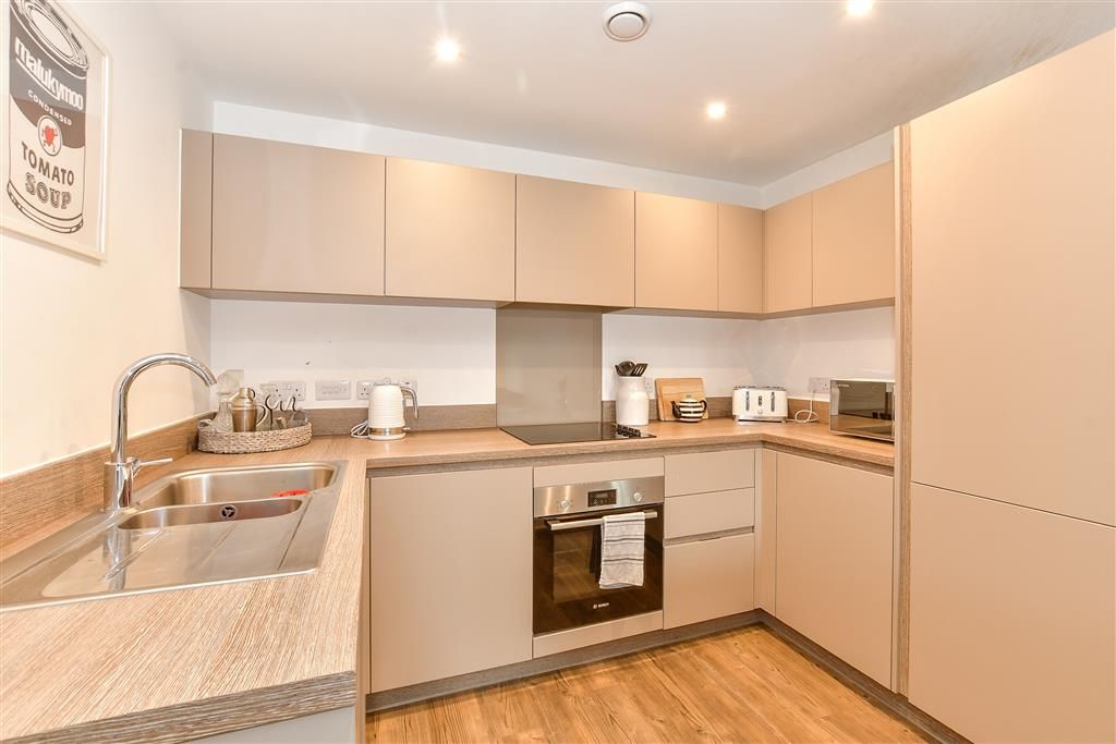 Property photo 2 of 12 Kitchen/ Lounge/ Diner