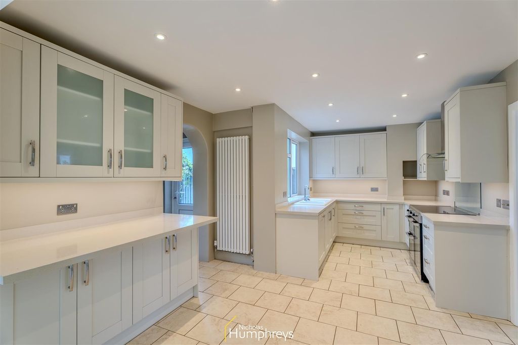 Property photo 3 of 26 Dsc04216-Hdr.Jpeg