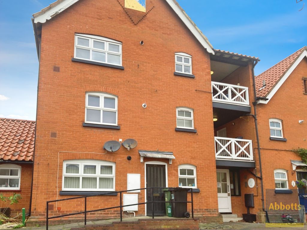 Property photo 1 of 3