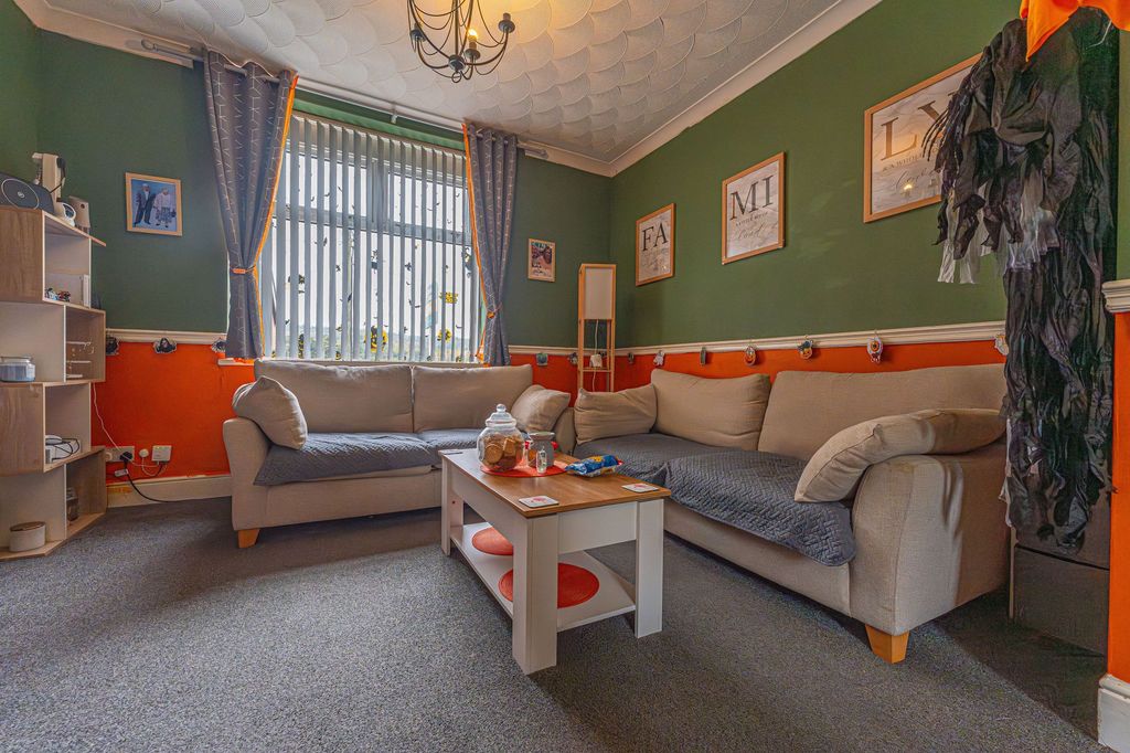 Property photo 3 of 20