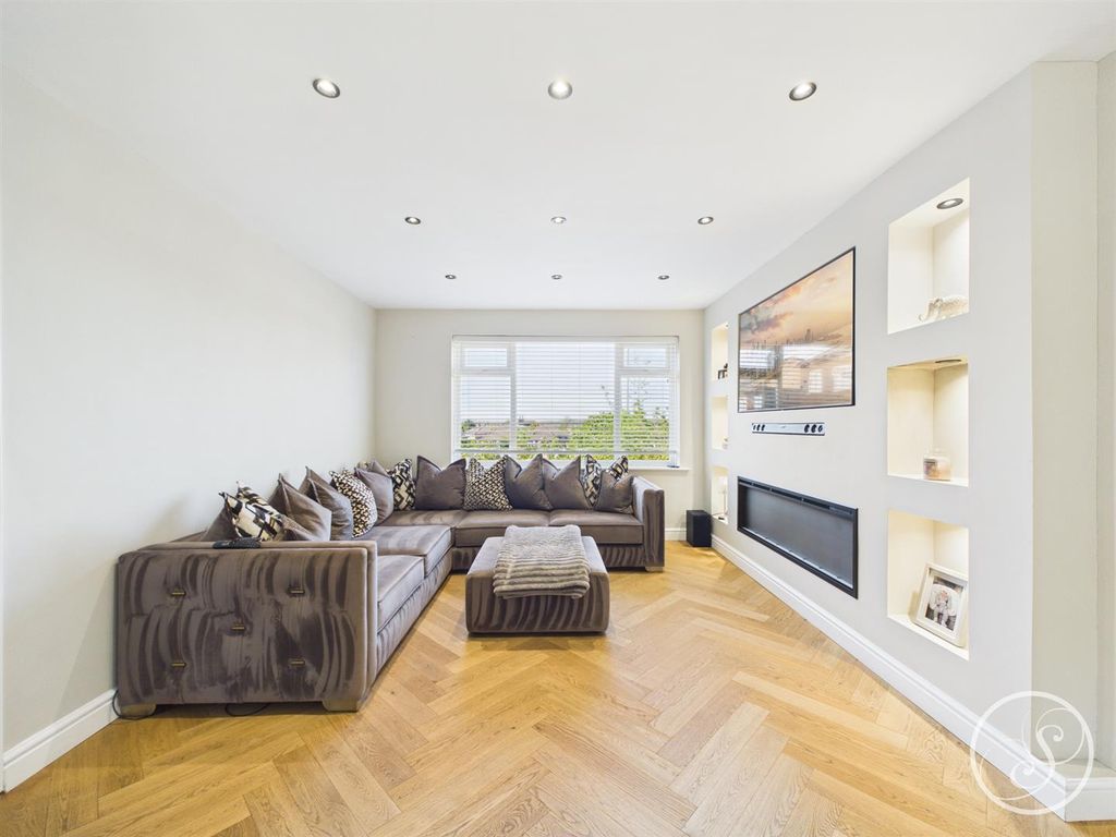 Property photo 3 of 34 Open Plan Lounge/Diner/Kitchen