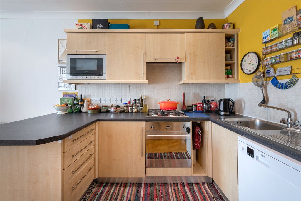 Property photo 2 of 15 Picture No. 06