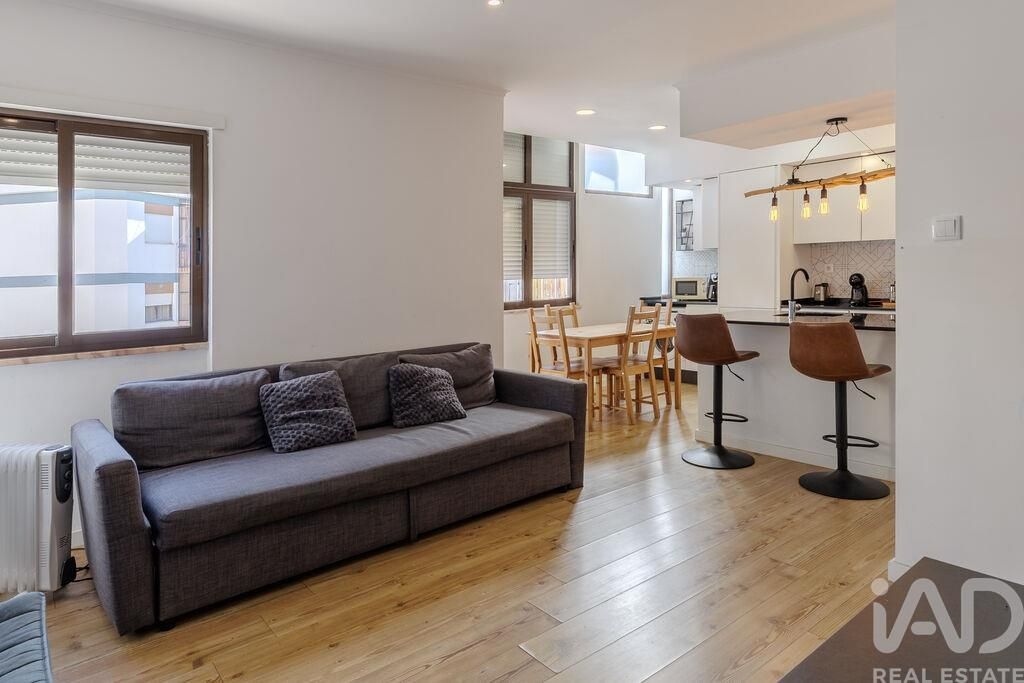 Property photo 1 of 33