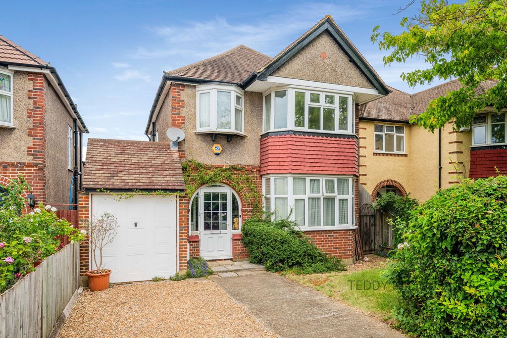 Property photo 1 of 17