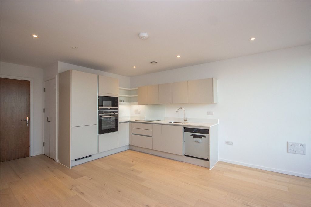 Property photo 2 of 12 Picture No. 05