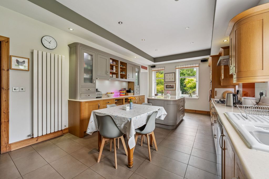 Additional image 13 of 5 bed detached house for sale17 Monreith Road, Newlands, Glasgow G43