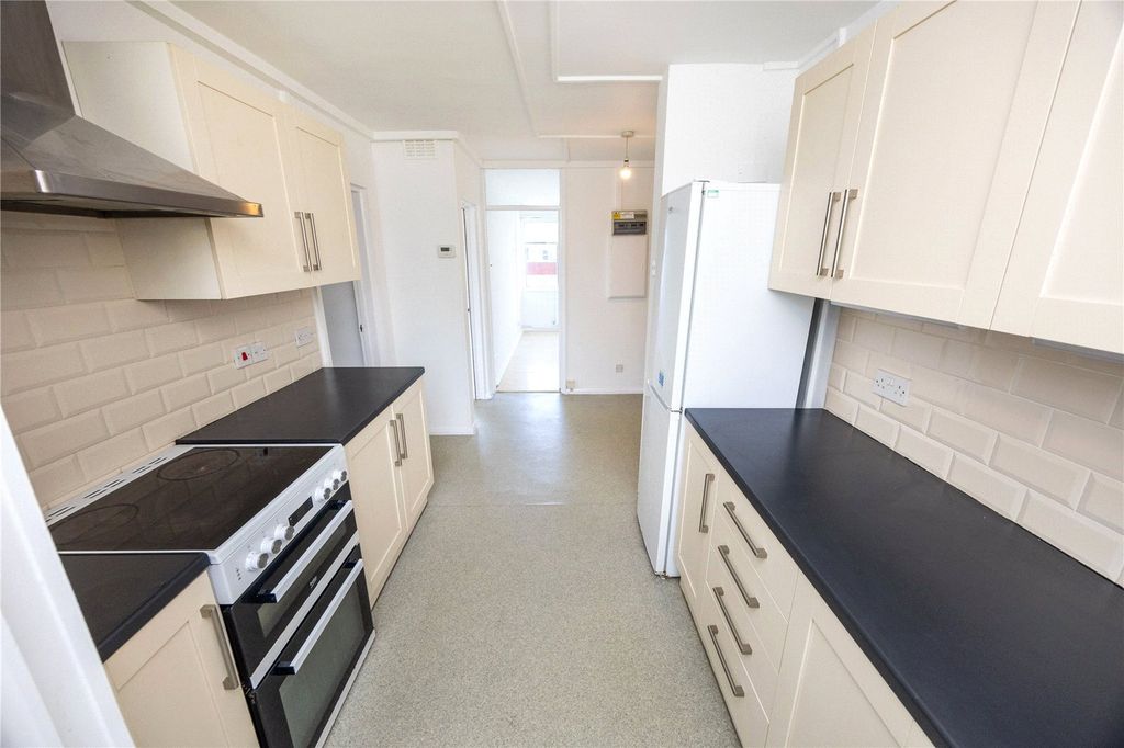 Property photo 3 of 10 Picture No. 07