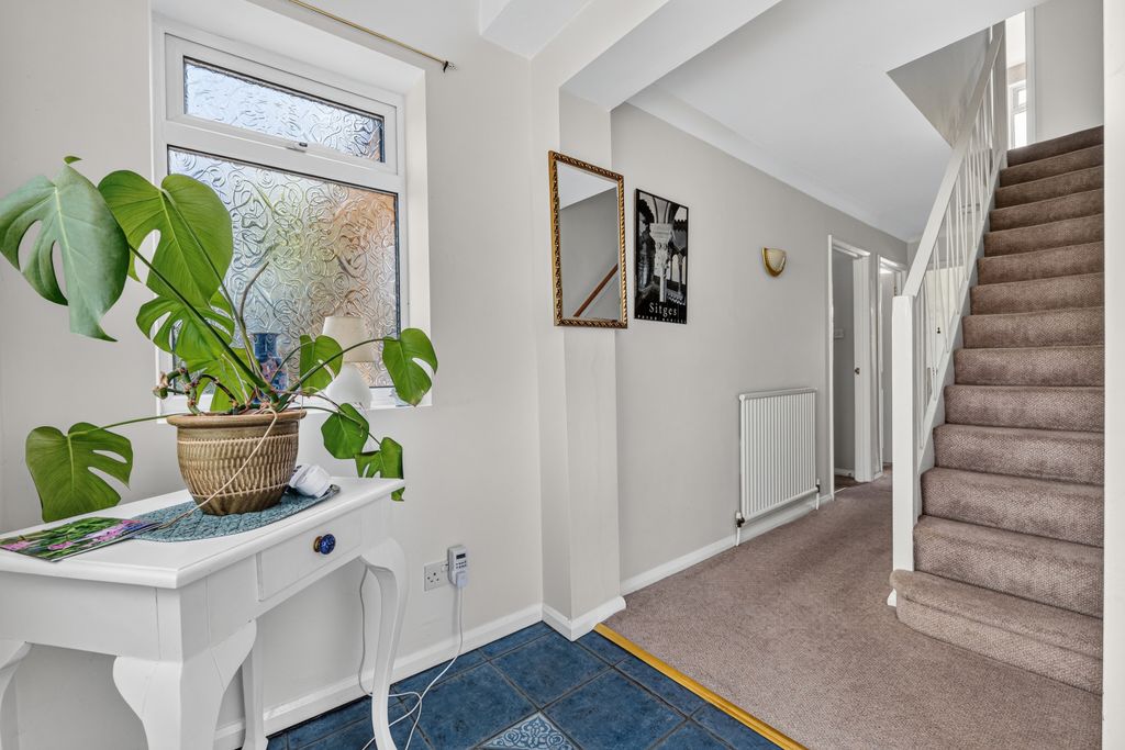 Property photo 2 of 18 Photo 2