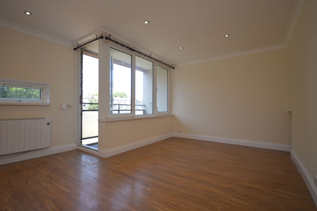 Property photo 2 of 14 Gallery