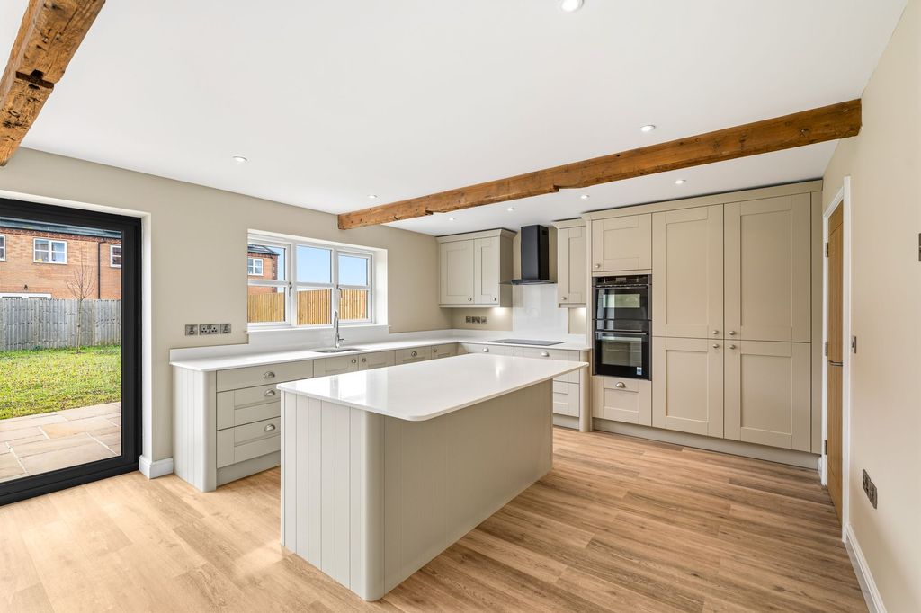 Additional image 6 of 5 bed detached bungalow for saleCleveland Avenue, North Hykeham LN6