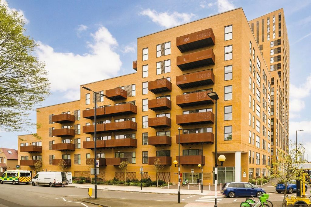 Property photo 1 of 6