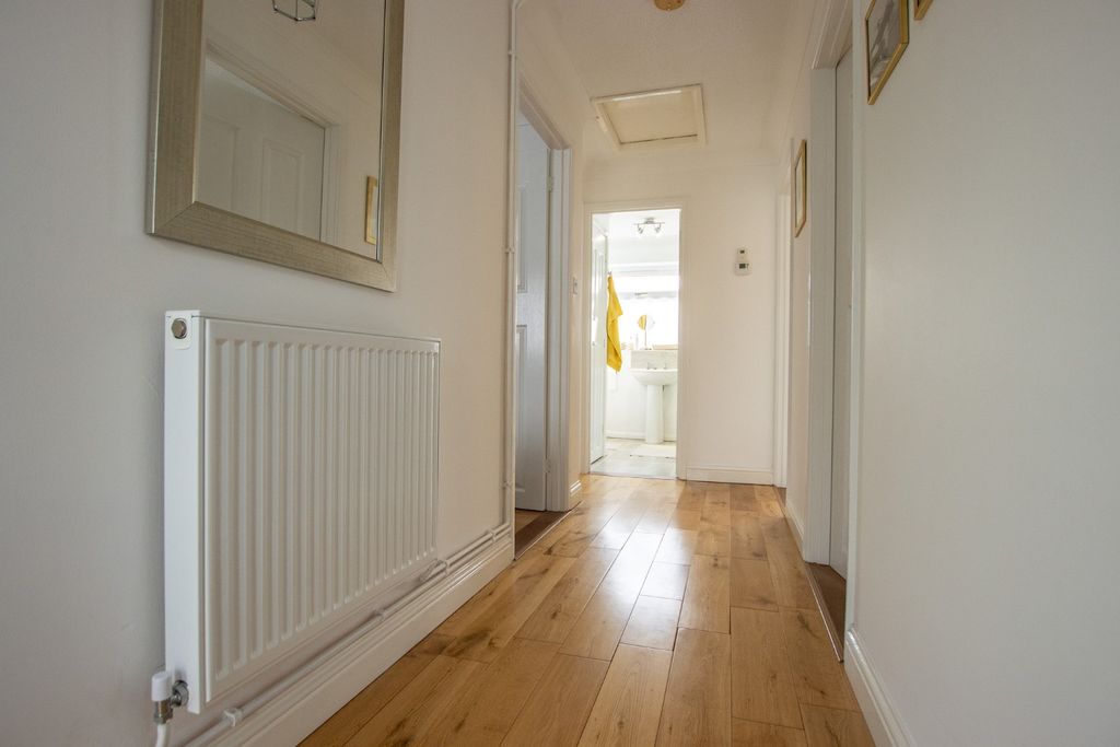 Property photo 3 of 18 3942268