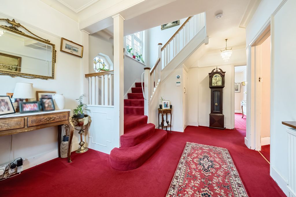 Property photo 3 of 19