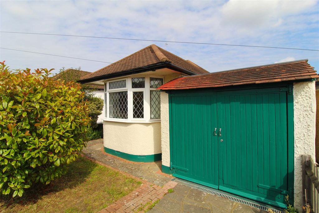 Property photo 3 of 24