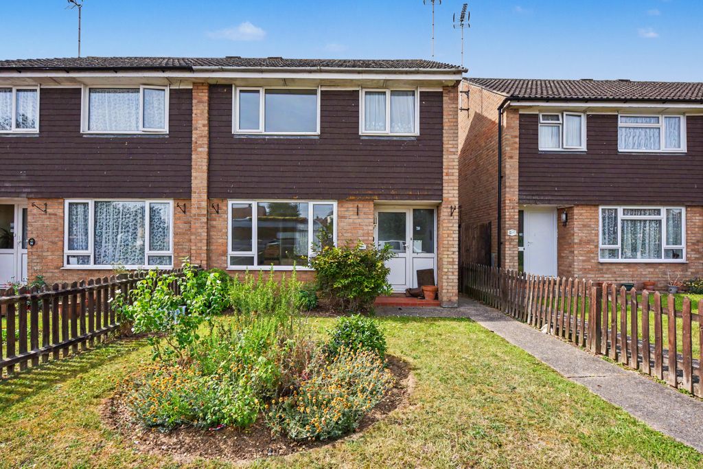 Property photo 1 of 13 184 Maltings Lane, Witham, Essex, CM8 1Jn