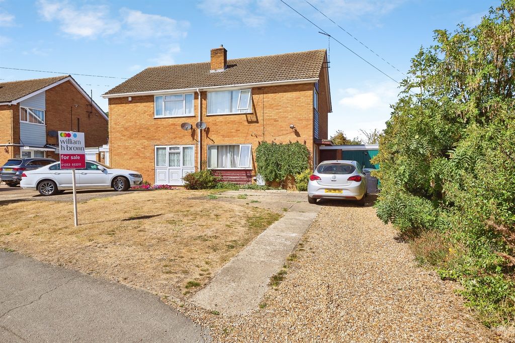 Property photo 1 of 18