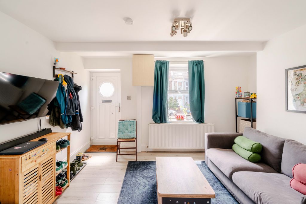 Property photo 2 of 16 2