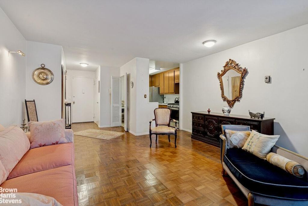 Property photo 3 of 12 <Alttext/>