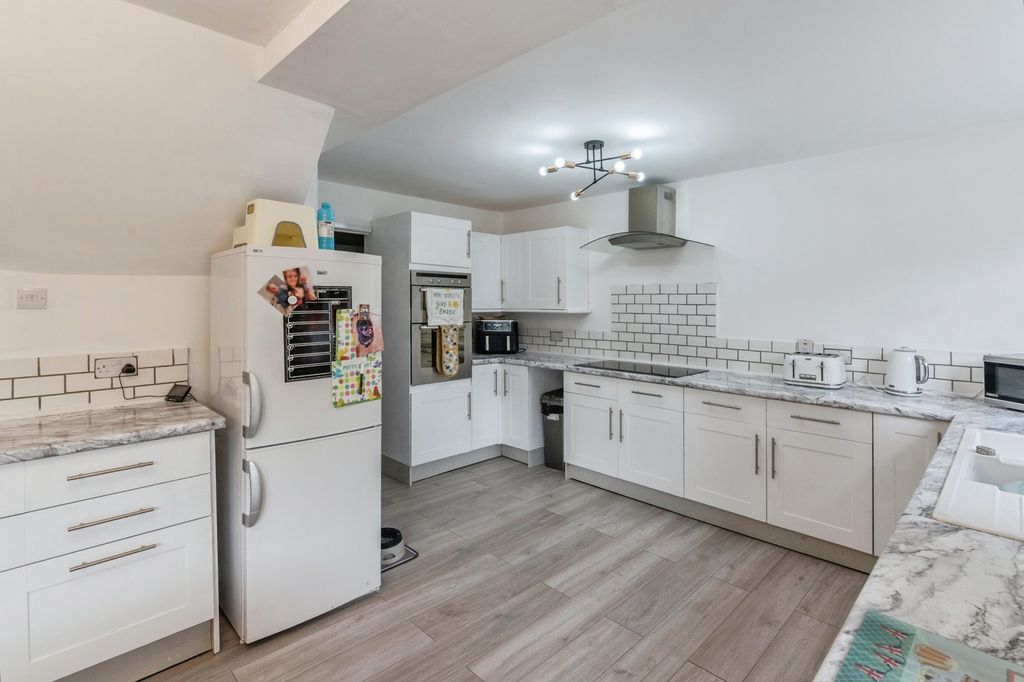 Property photo 1 of 19 Kitchen Area