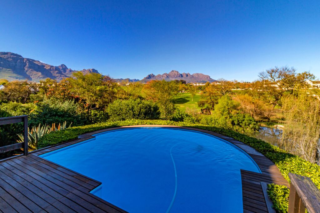 Property photo 1 of 117